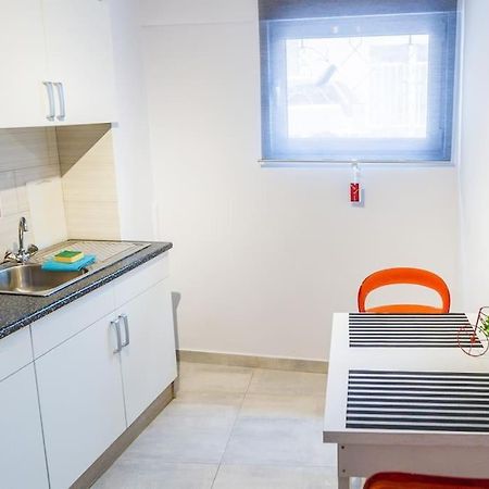 2 Bedrooms Apartment Close To Metro Dafni In Αθήνα Εξωτερικό φωτογραφία